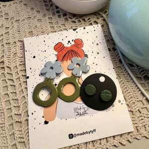 ☀️ NWT Made by Tyff earings ☀️